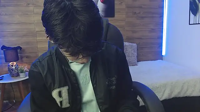 jhoellx online show from December 28, 12:36 pm