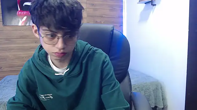 jhoellx online show from January 7, 12:37 pm