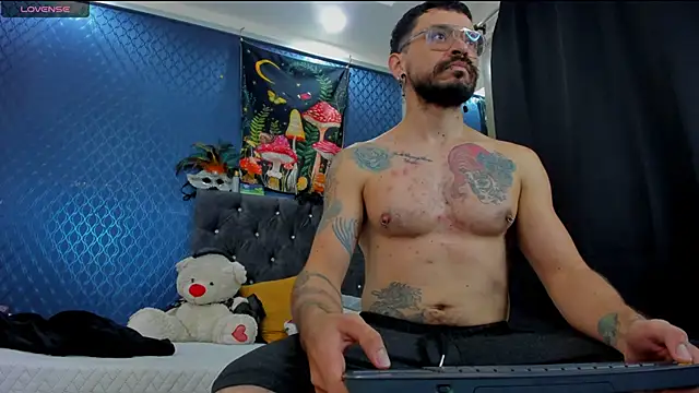 leondevereda online show from March 14, 7:34 pm