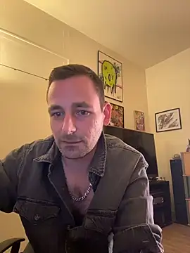 defbond420 online show from November 18, 11:48 pm