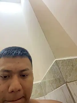 alejooxhot online show from June 15, 1:14 pm