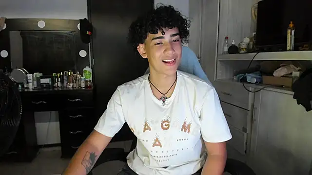 jake willianss online show from June 21, 10:48 pm