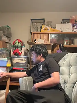 bigasianloads25 online show from December 28, 7:22 am