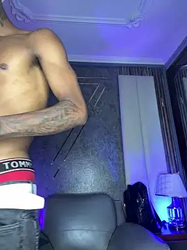 AaronCruz  online show from January 10, 8:22 pm