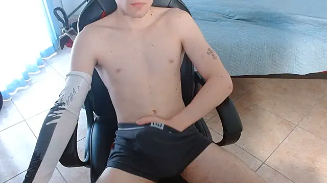 FitGuyDream online show from July 9, 12:31 pm