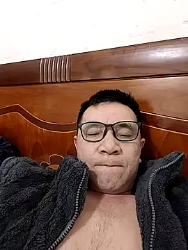 yjw6688 online show from March 8, 8:18 am