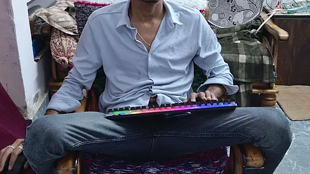 Habibi big b online show from May 4, 9:22 am