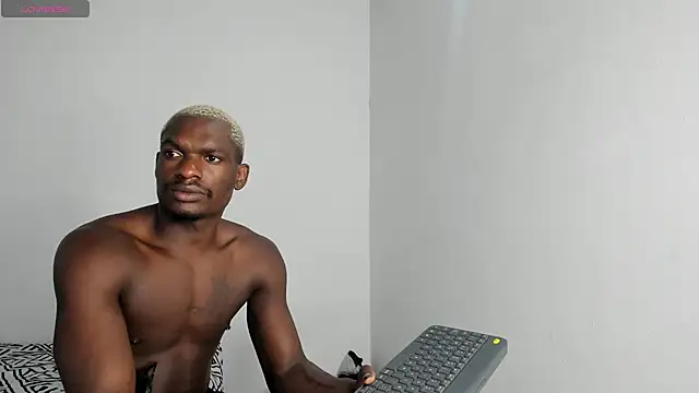 edwin mosquera1 online show from November 20, 9:46 pm