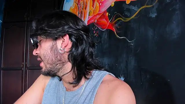 Ackerman Eren  online show from November 8, 8:01 pm