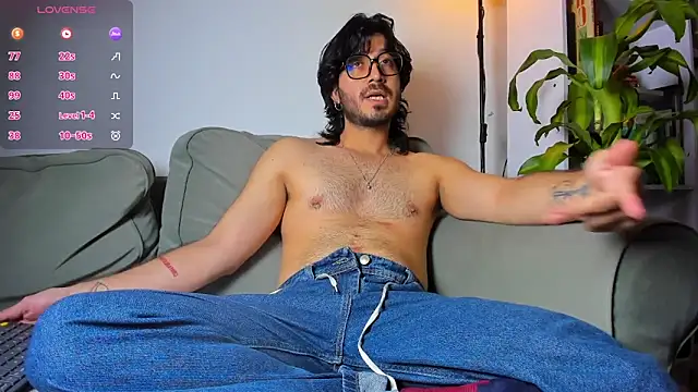 Ackerman Eren  online show from November 25, 6:43 pm