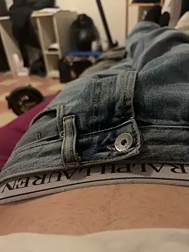 pignoufe online show from March 4, 8:49 pm