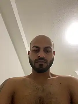 Snapshot of islandvybee55 chatting on December 12, 8:36 am islandvybee55 online show from December 12, 8:36 am