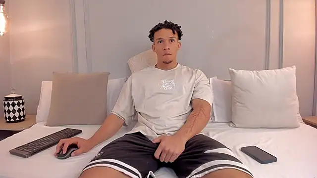 Dominick star online show from November 25, 3:52 am