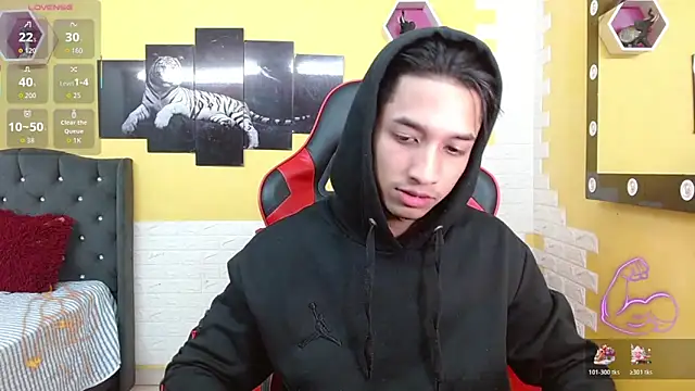 jose sexycumm online show from December 19, 7:33 pm