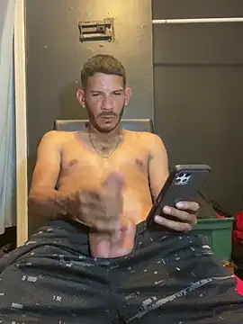 Snapshot of Chico_Bellaco chatting on September 15, 12:46 am Chico Bellaco online show from September 15, 12:46 am