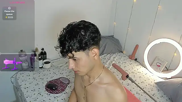 Benjamin Buster online show from September 22, 9:20 am