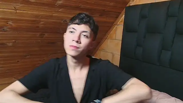 Justyn Ross online show from October 29, 6:49 am