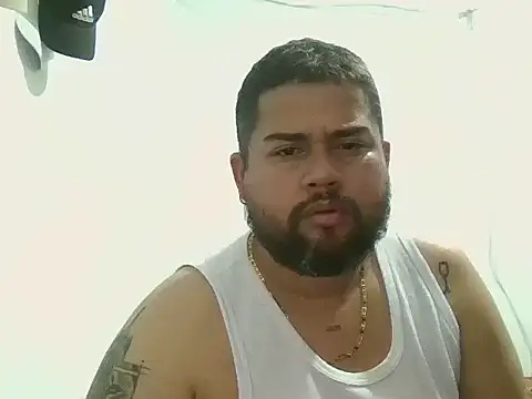 GABRIELGARCIA1313 online show from February 2, 2:32 am