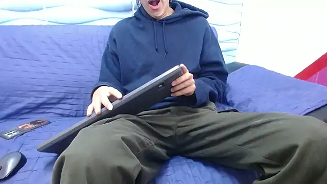 Snapshot of Felipe_Browns chatting on February 19, 12:55 pm Felipe Browns online show from February 19, 12:55 pm