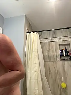 bigred0808 online show from February 12, 3:29 pm