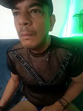 latinmartin73 online show from March 2, 1:53 pm