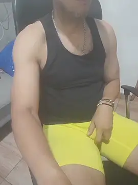 latinmartin73 online show from February 8, 2:32 pm