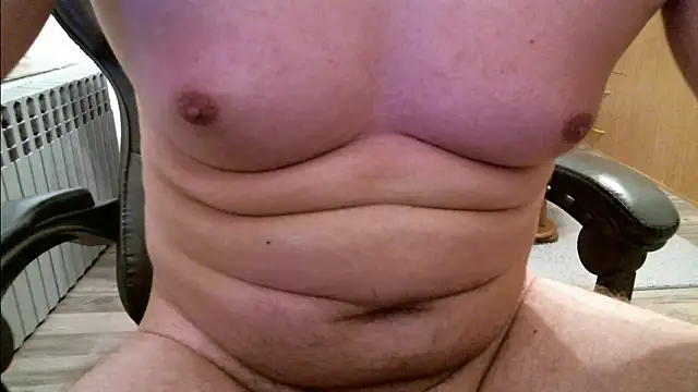 Snapshot of HornyBigCummer chatting on October 18, 7:13 am HornyBigCummer online show from October 18, 7:13 am