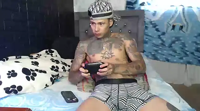 Apolo 666  online show from December 5, 2:00 pm