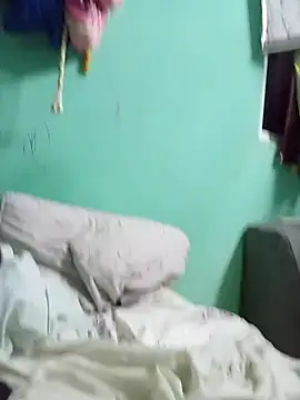 Andresguz35 online show from February 28, 5:06 am