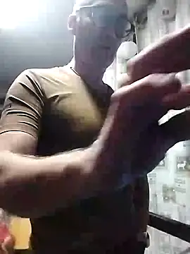 Snapshot of Manou1971 chatting on February 8, 4:47 pm Manou1971 online show from February 8, 4:47 pm