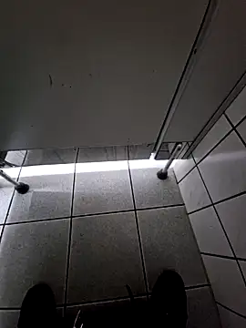 Snapshot of Warumnicht1980 chatting on March 10, 11:38 pm Warumnicht1980 online show from March 10, 11:38 pm