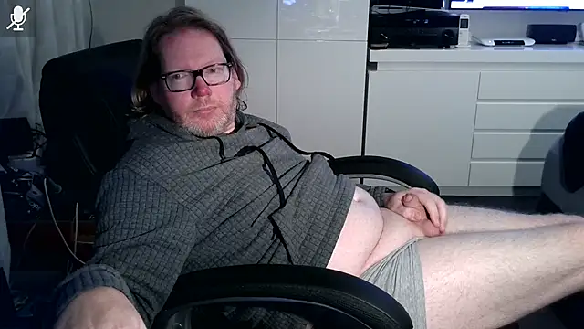 Snapshot of VSteph chatting on October 19, 7:50 pm VSteph online show from October 19, 7:50 pm