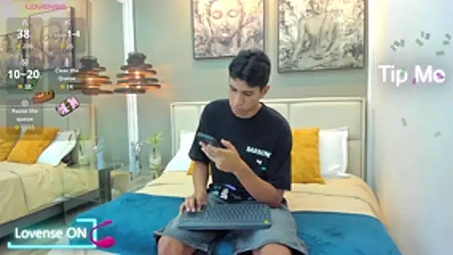 kieran derek online show from November 7, 3:21 am