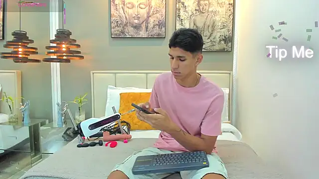 kieran derek online show from November 13, 3:44 am