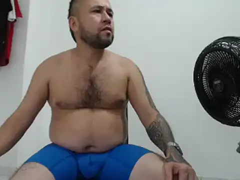 very2 sexy online show from December 10, 9:00 pm