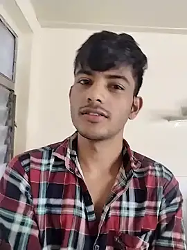 kingkartik7 online show from February 4, 8:24 am