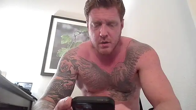 CloudsNChill online show from December 4, 7:01 pm