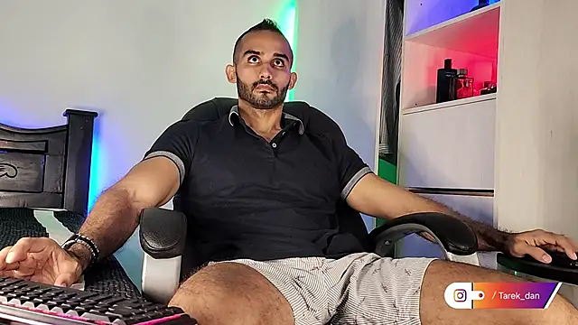 orion1993 online show from February 14, 1:34 am