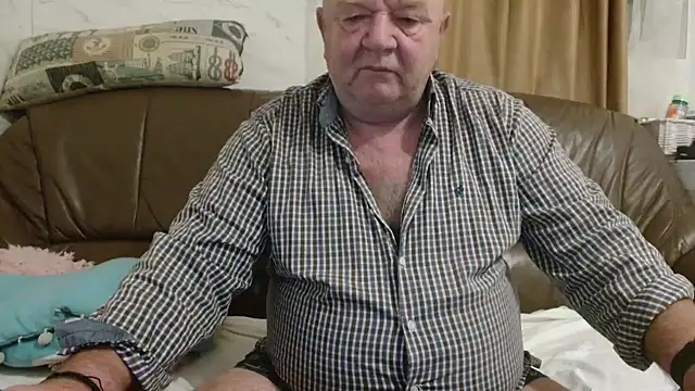 fullballs6 online show from November 26, 2:58 am