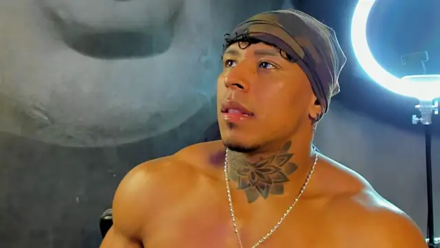 bradley smith online show from December 11, 4:40 am