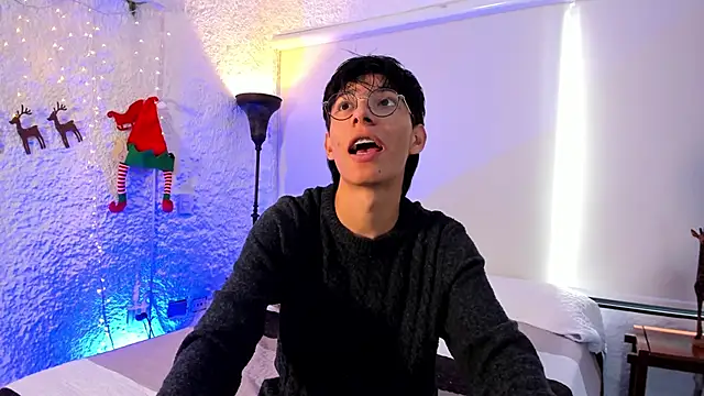 alexandersawyer online show from December 30, 1:03 pm