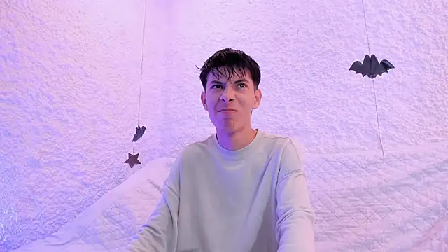 alexandersawyer online show from October 28, 1:57 pm