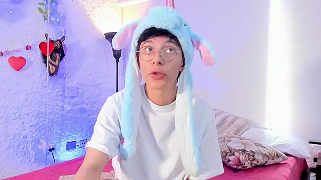 alexandersawyer online show from February 27, 1:49 pm