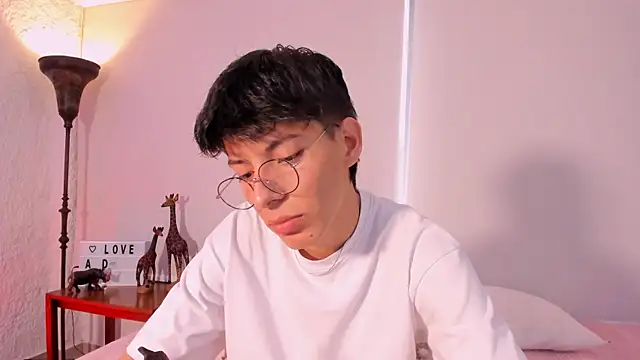 alexandersawyer online show from March 13, 12:35 pm