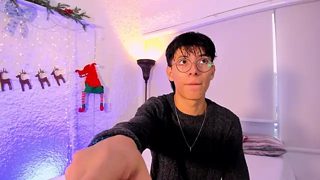 alexandersawyer online show from December 16, 11:55 am