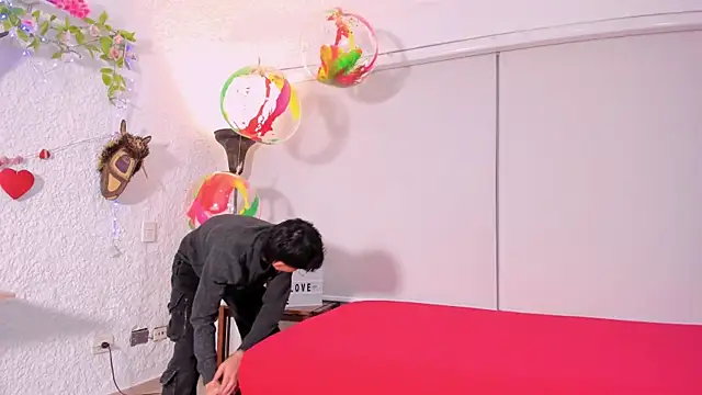 alexandersawyer online show from March 17, 4:19 am