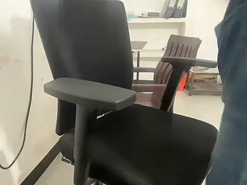 real meet girl finding in online show from March 13, 10:34 am