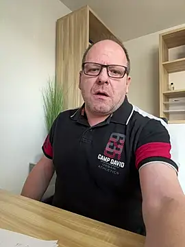 coupleLatinaLovers online show from March 11, 11:55 am