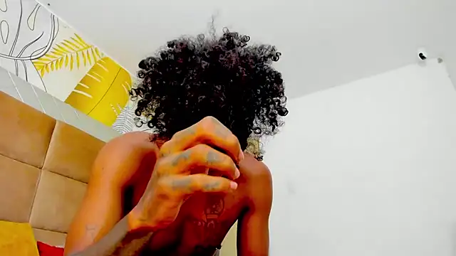 bigblackhotx1 online show from October 19, 11:35 am