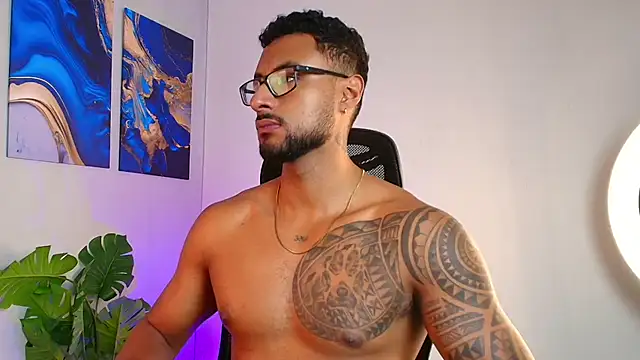 LiamGarcia1 online show from September 16, 12:12 am